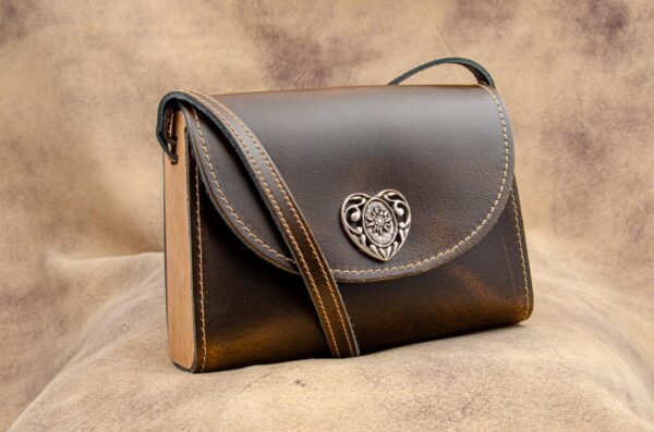 "Josephine" - Ledertasche mit Holz (die Kleine schicke)