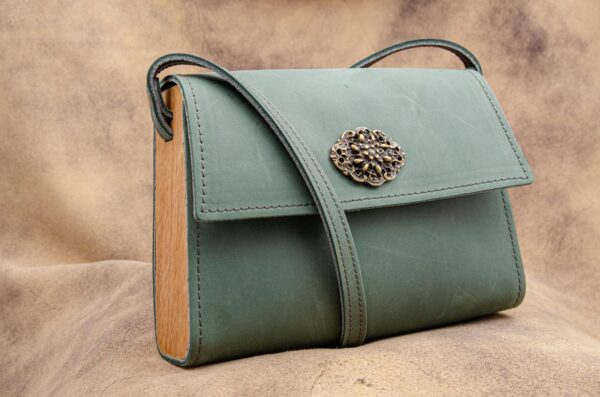 "Antonia" - Ledertasche mit Holz (die Elegante)