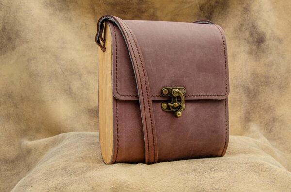 "Gerti" - Ledertasche mit Holz (die Rustikale) – Bild 8